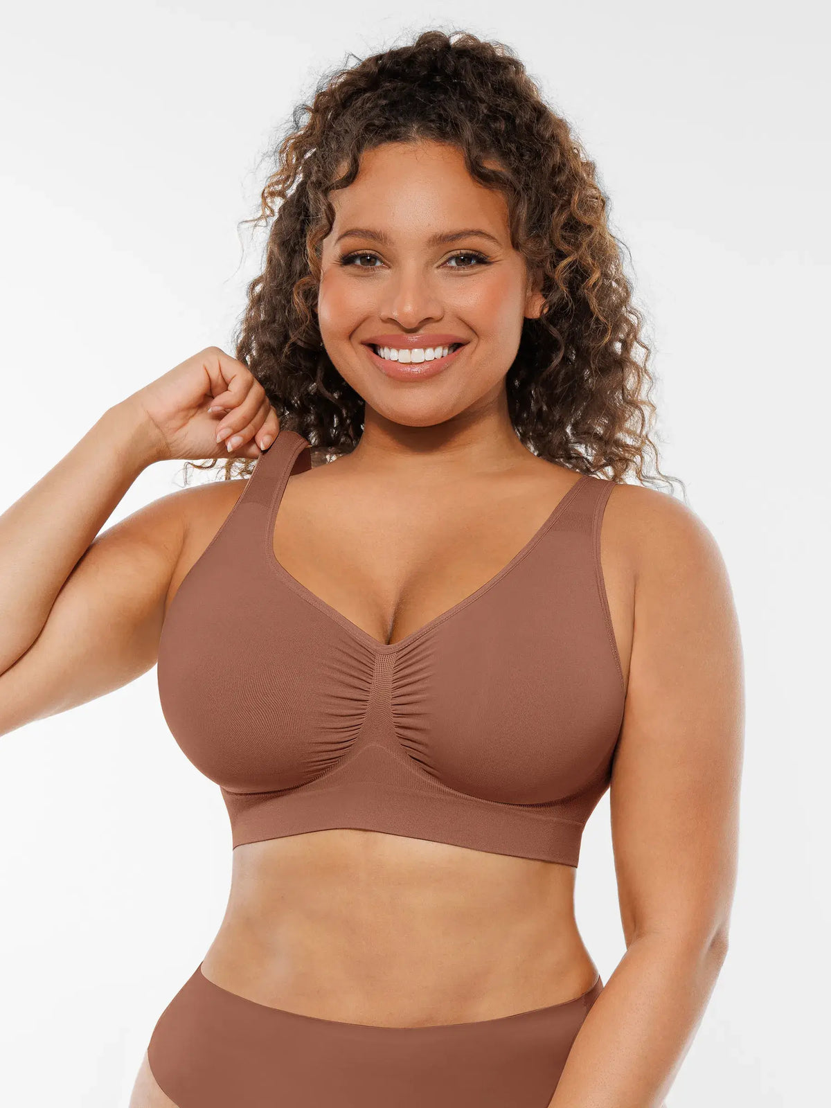 Soutien-gorge quotidien sans armatures à larges bretelles
