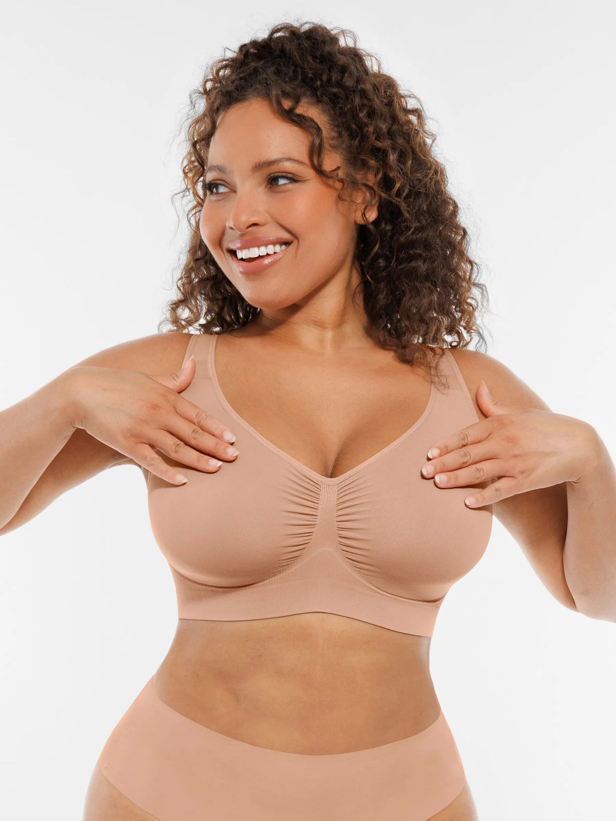 Soutien-gorge quotidien sans armatures à larges bretelles