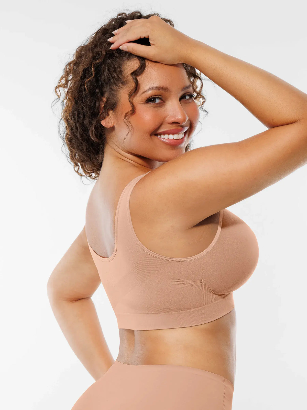 Soutien-gorge quotidien sans armatures à larges bretelles